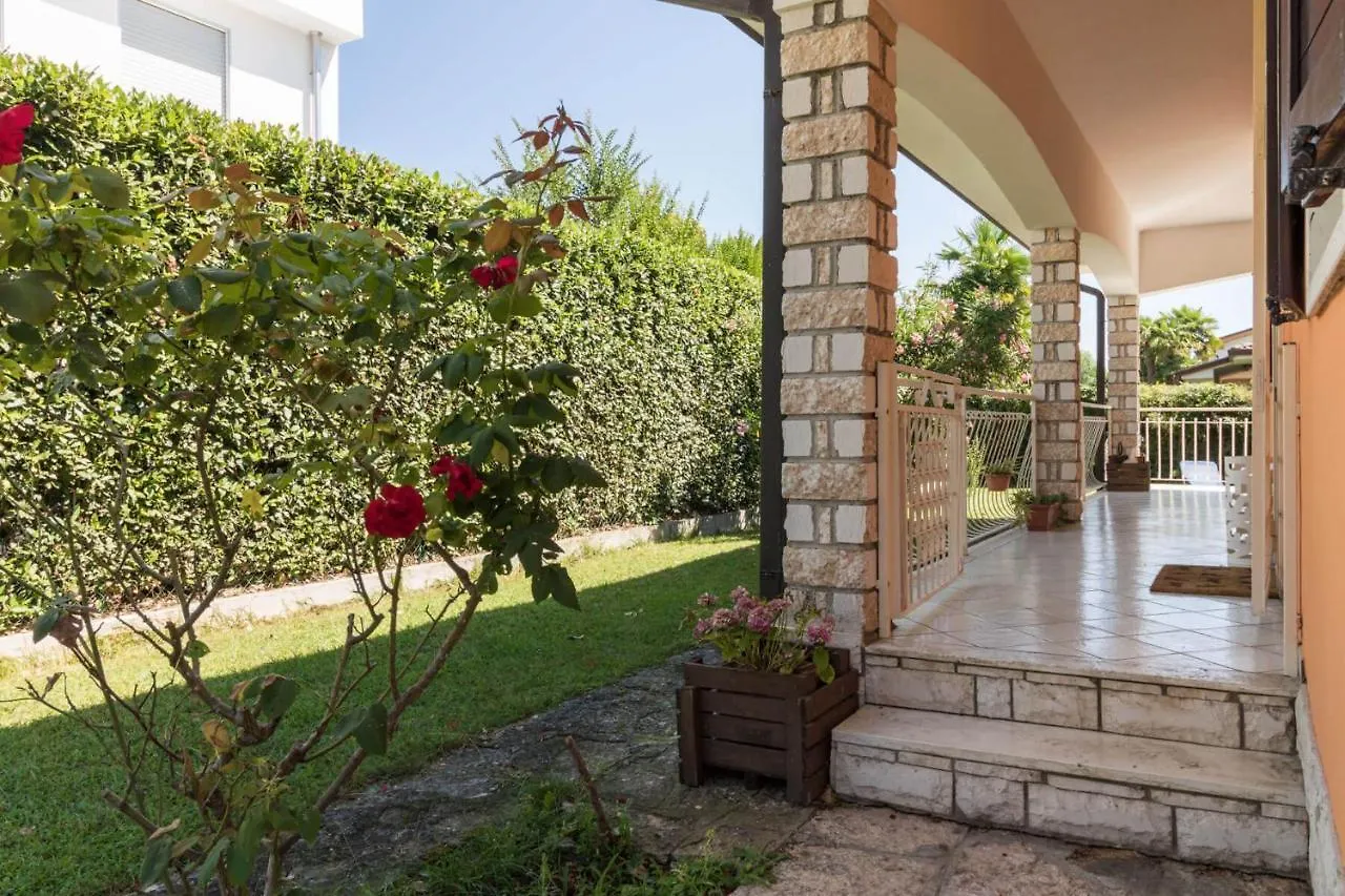 Villa Elisea Sirmione 0*,  Olaszország